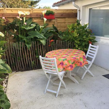 Petite Maison Dans Le Jardin Ars-en-Ré Εξωτερικό φωτογραφία