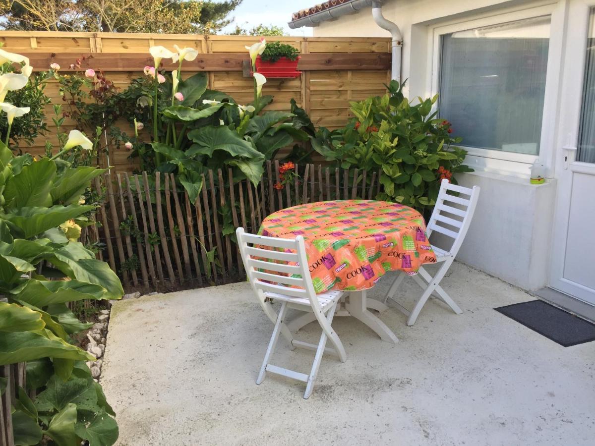 Petite Maison Dans Le Jardin Ars-en-Ré Εξωτερικό φωτογραφία